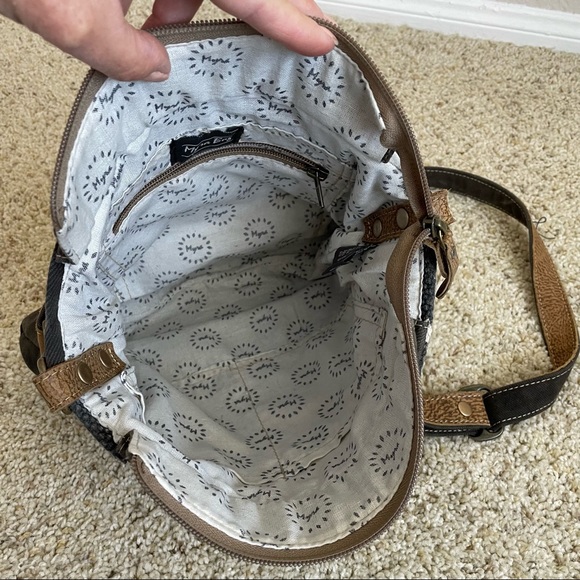 Myra Crossbody Bag - Picture 6 of 16